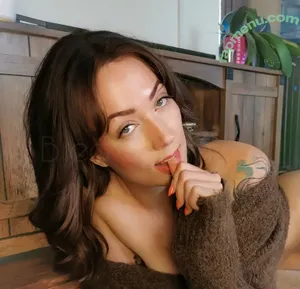 breasommers / brea.sommers nude photo #0143