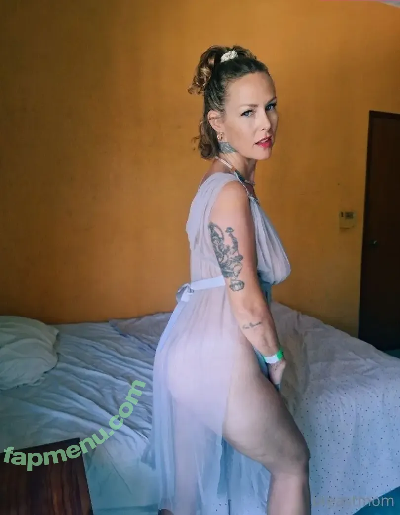 BreastMom nude photo #0016 (BreastMom)