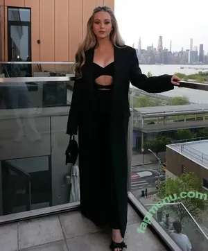 Brec Bassinger / brecbassinger nude photo #0490