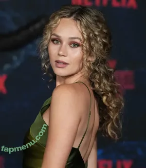 Brec Bassinger / brec_bassinger / brecbassinger nude photo #0598