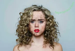 Brec Bassinger / brecbassinger nude photo #0629