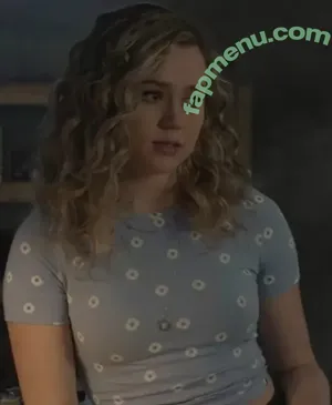 Brec Bassinger / brecbassinger nude photo #0636