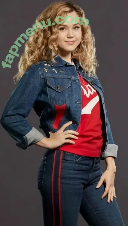 Brec Bassinger nude photo #0625 (brecbassinger)