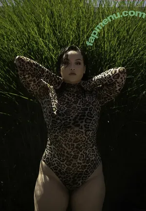  nude photo #0004