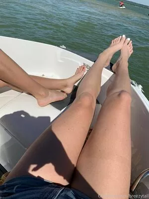 breezytall / Brichacova Bradshaw / Klara / klarabradshaw nude photo #0006