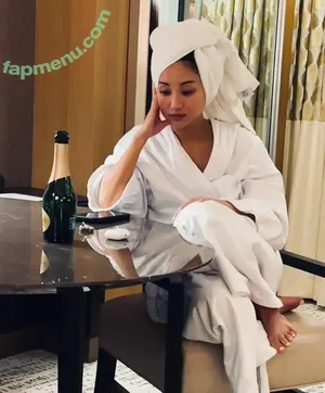 Brenda Song / brendasong nude photo #0183