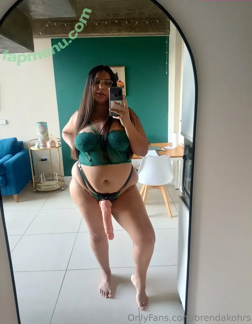brendakohrs nude photo #0009 (brendaheartskoh)
