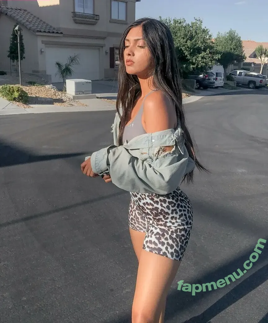 Brenna Marie Narayan nude photo #0014 (brennamarienarayan)