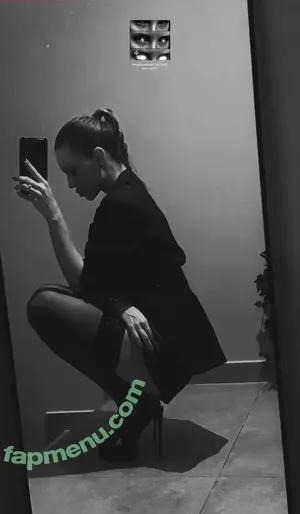 Breskvica / brrrreskvica nude photo #0019