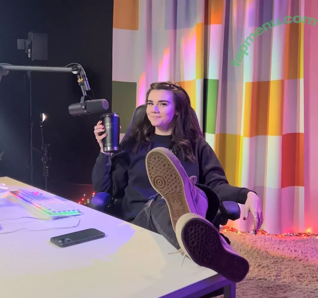 Brett Cooper nude photo #0012 (imbrettcooper)