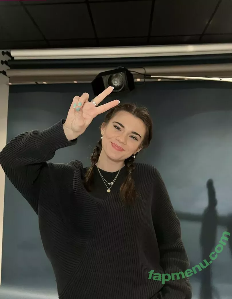 Brett Cooper nude photo #0033 (imbrettcooper)