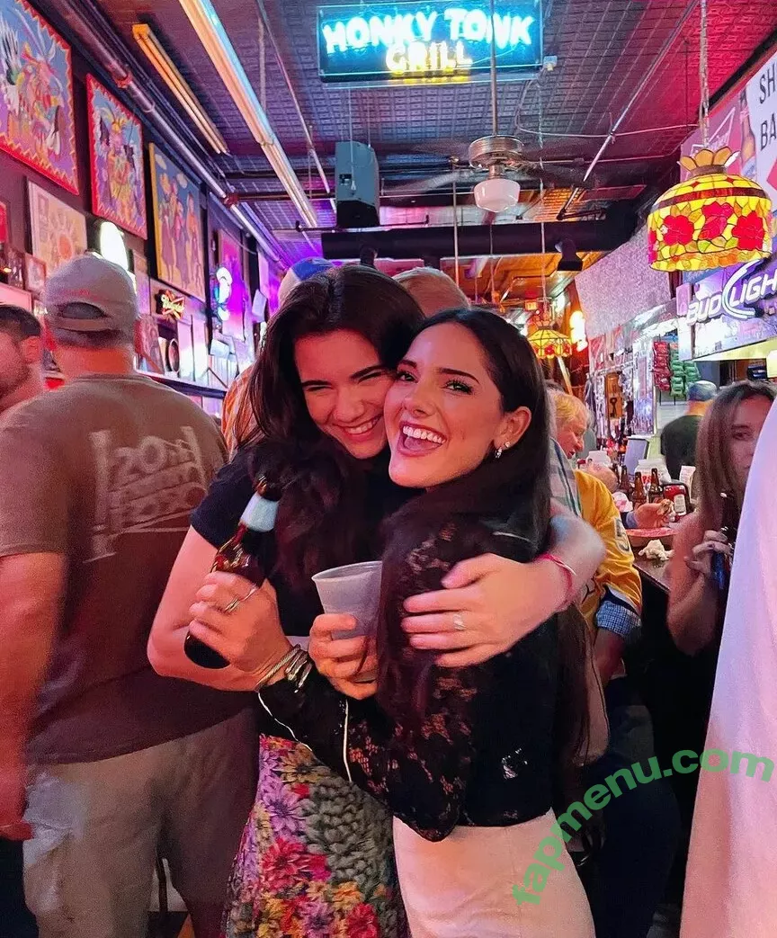 Brett Cooper nude photo #0039 (imbrettcooper)