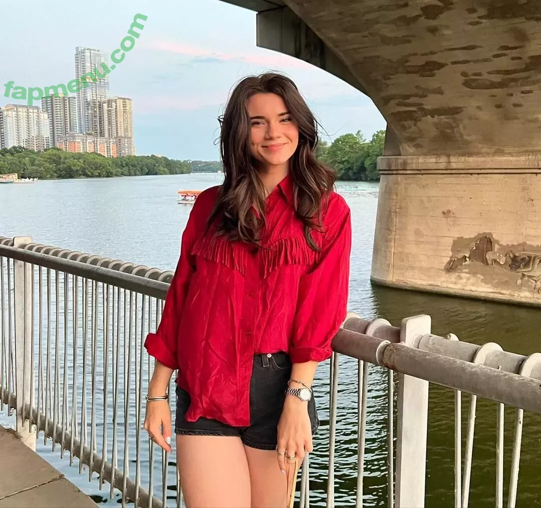 Brett Cooper nude photo #0102 (imbrettcooper)