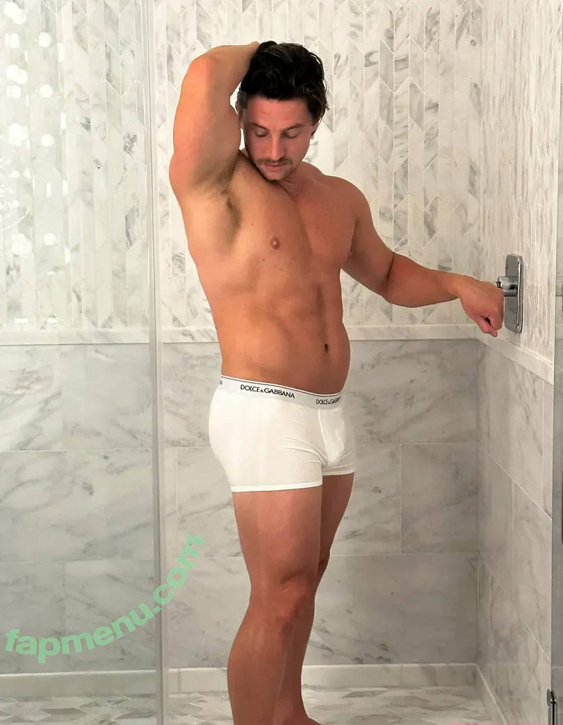 brettrobby nude photo #0058 (brett.robby)