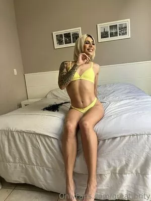 bri.ts / brits nude photo #0005