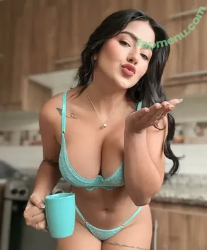 Bri Urdaneta / briurdanetaofficial nude photo #0001