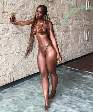 Bria Myles / realbriamyles nude photo #0025