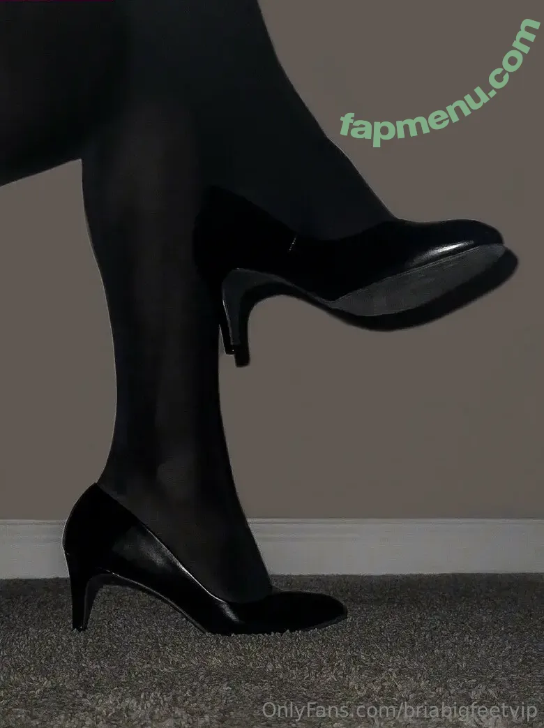 briabigfeetvip nude photo #0001 (briabigfeetvip)