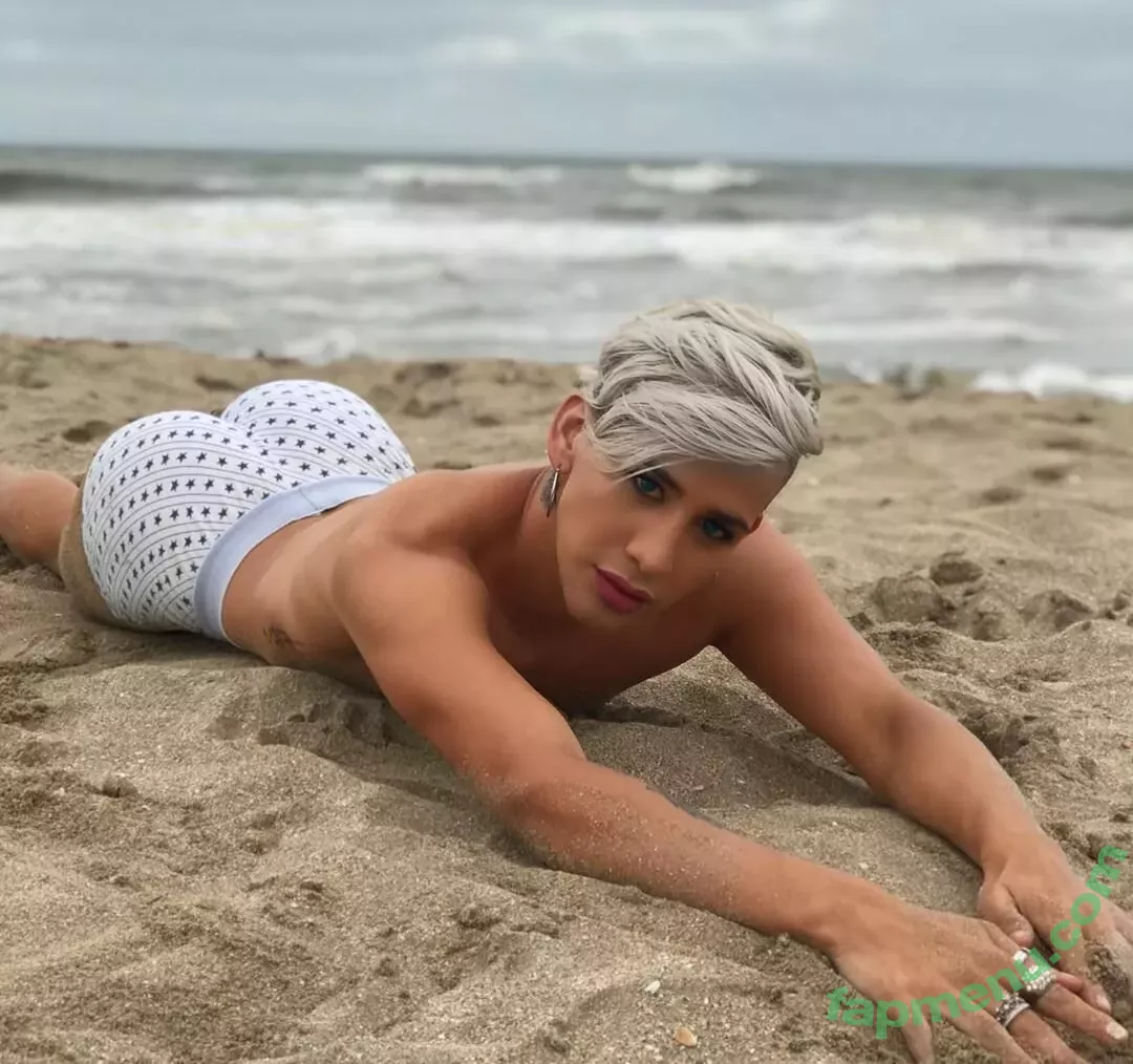 Brian Paz nude photo #0018 (BPazok / Femboy / brianpaz / brianpaz_)