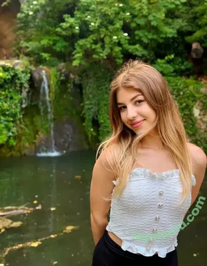 briana_hot / siren_chic_1 nude photo #0121