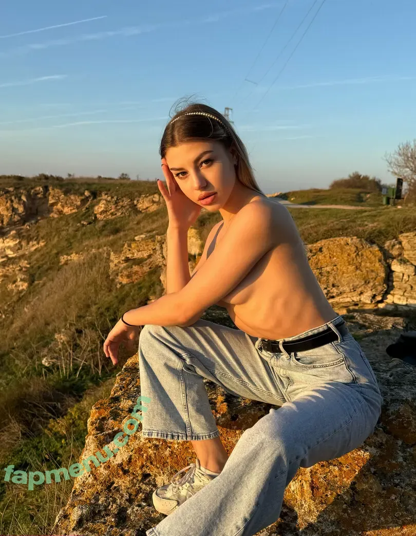 briana_hot nude photo #0114 (siren_chic_1)