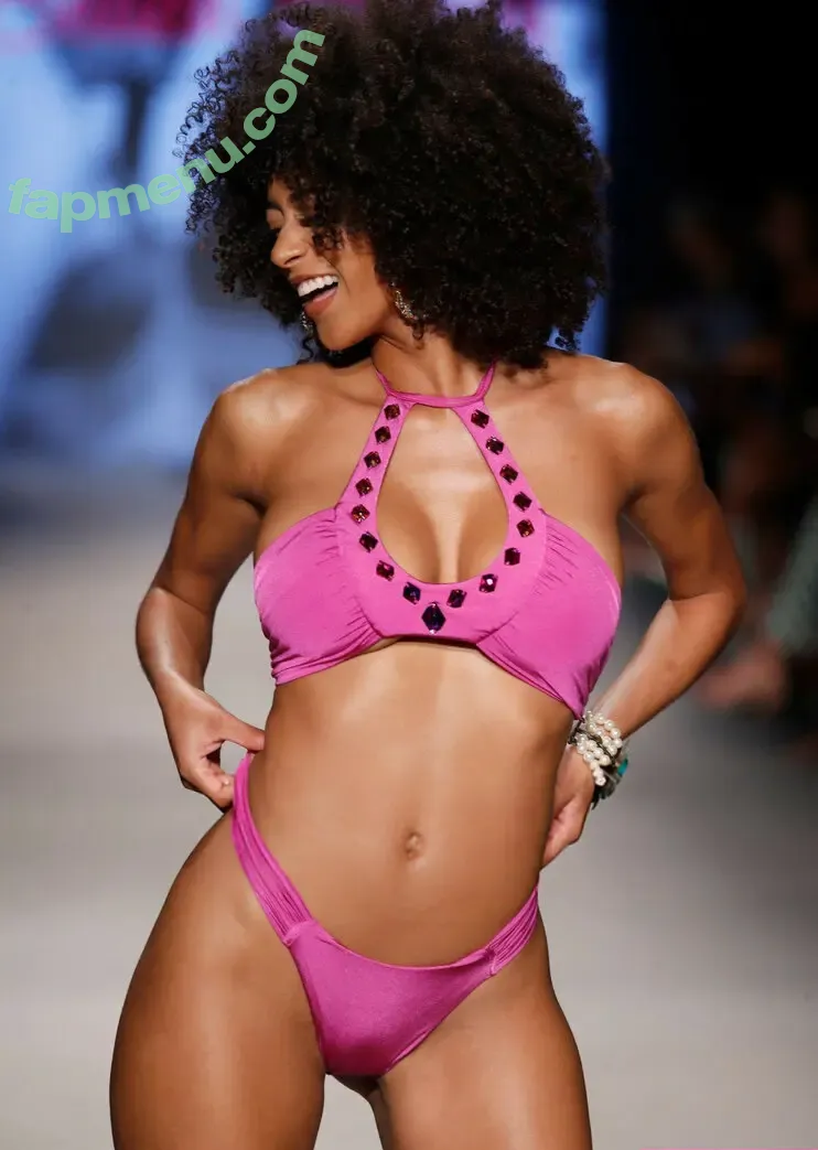 Briana Smith nude photo #0403 (brianaans / brianaas / brismith)