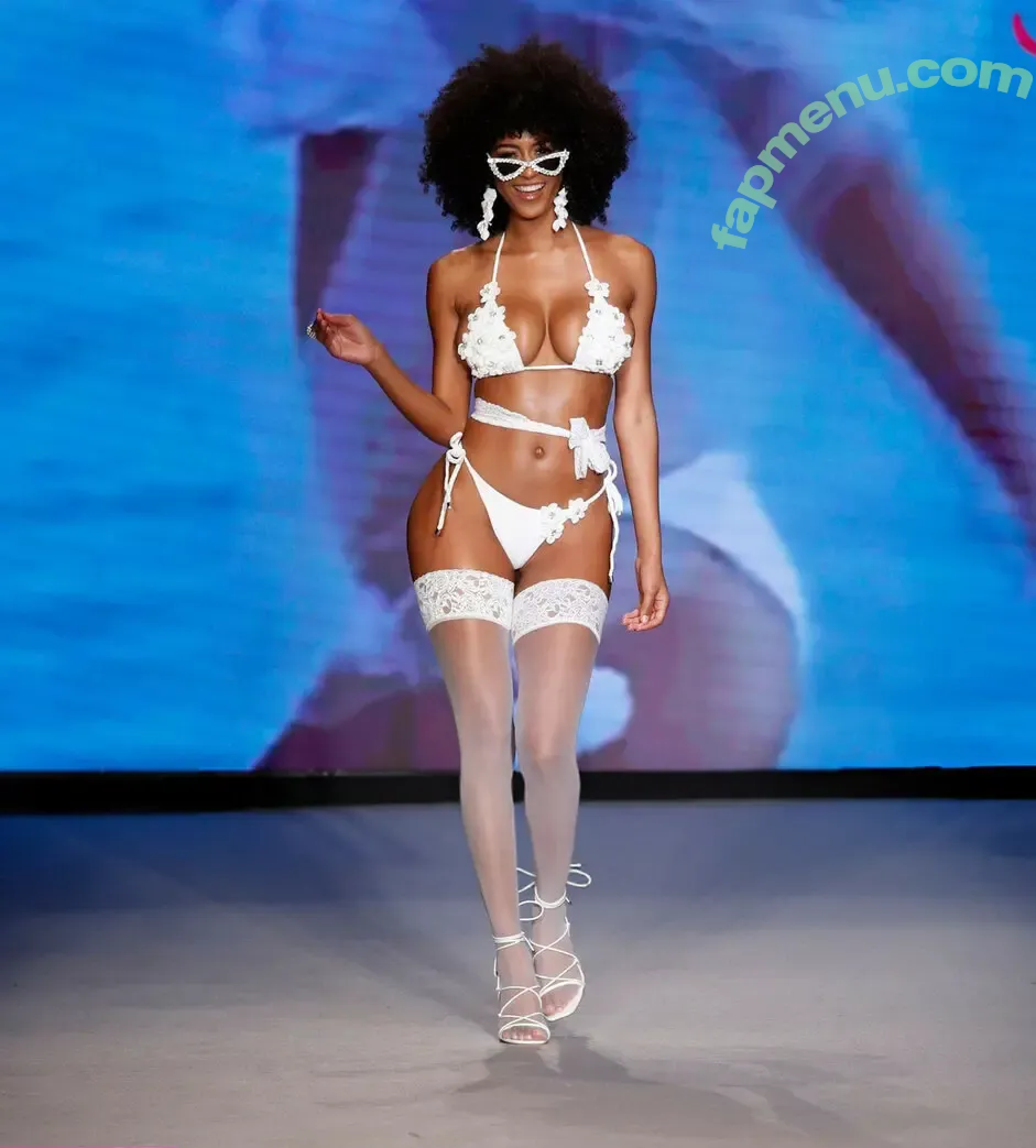 Briana Smith nude photo #0404 (brianaans / brianaas / brismith)