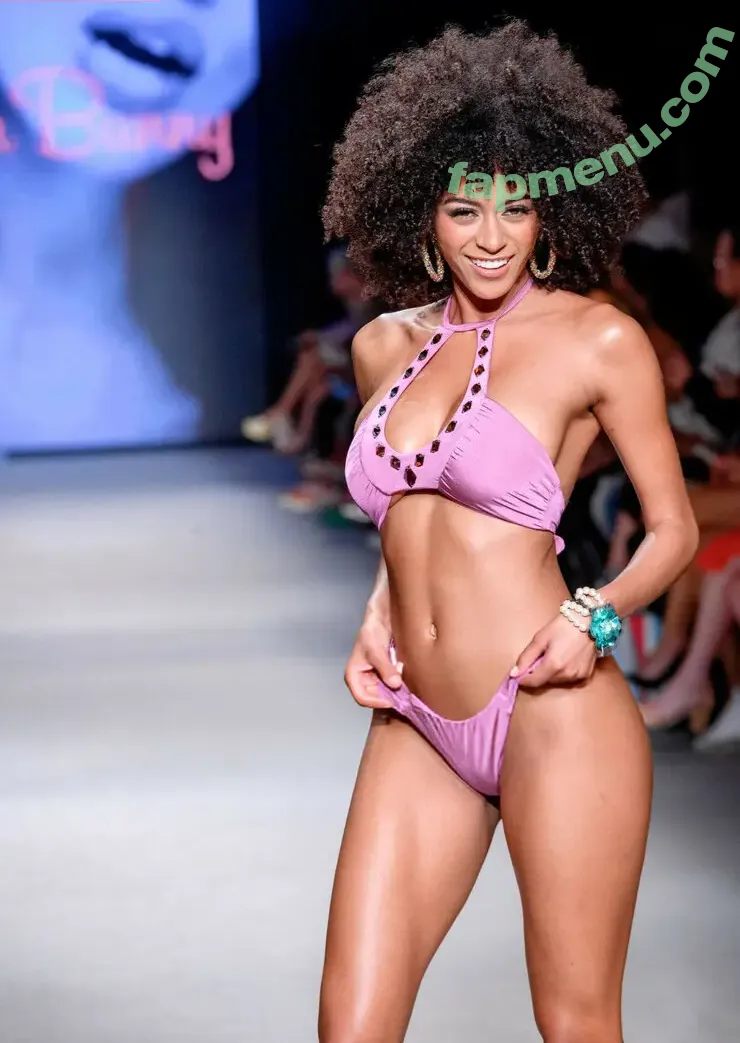 Briana Smith nude photo #0406 (brianaans / brianaas / brismith)