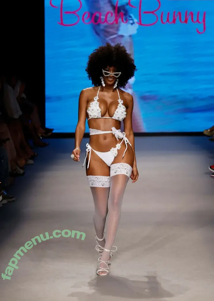 Briana Smith nude photo #0412 (brianaans / brianaas / brismith)