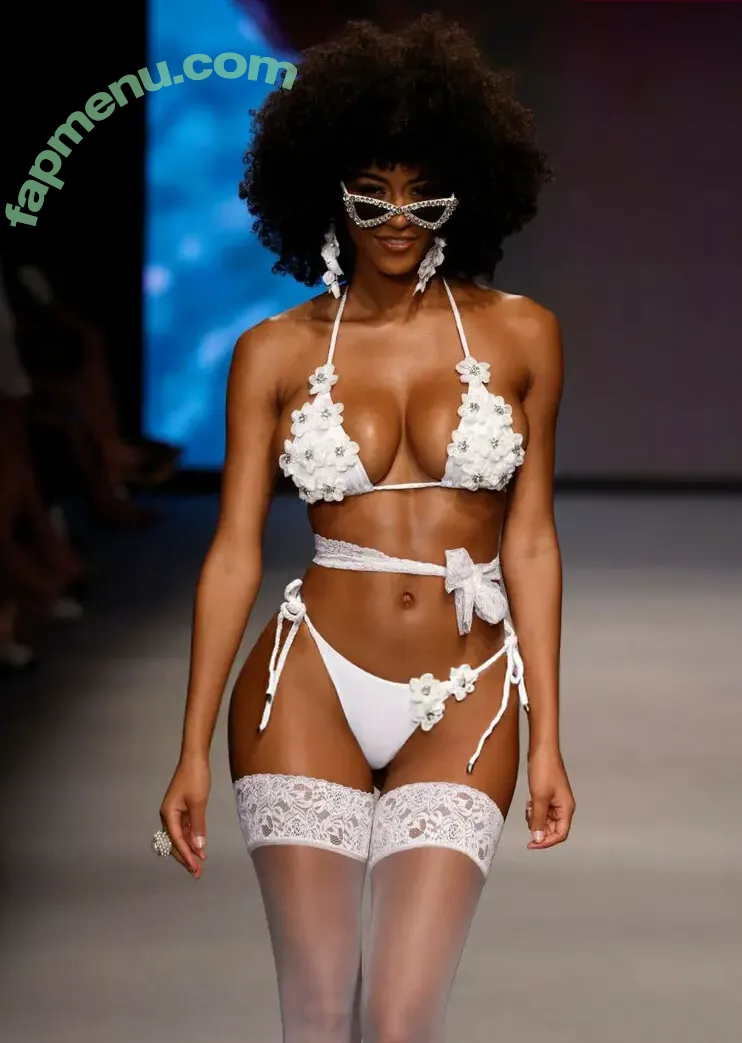 Briana Smith nude photo #0417 (brianaans / brianaas / brismith)