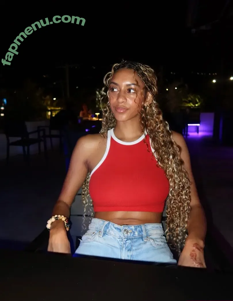 Briana Smith nude photo #0492 (brianaans / brianaas / brismith)