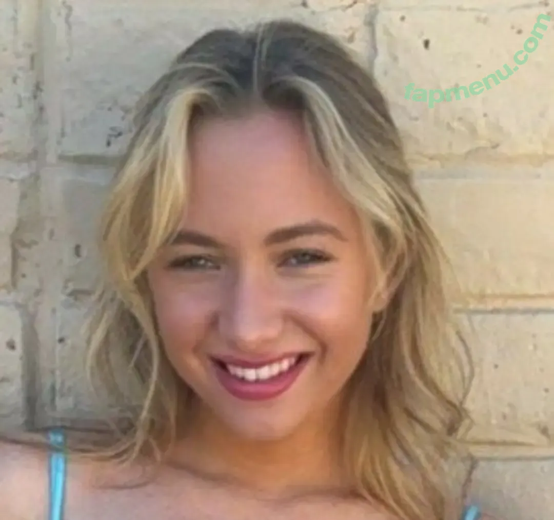 briana_sprinz nude photo #0003 (briana_sprinz)