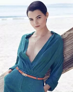 Brianna Hildebrand / briannahilde nude photo #0004