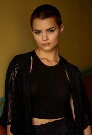 Brianna Hildebrand / briannahilde nude photo #0016