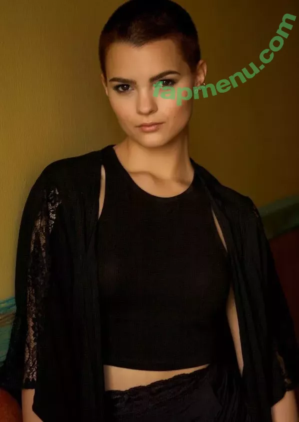 Brianna Hildebrand nude photo #0016 (briannahilde)