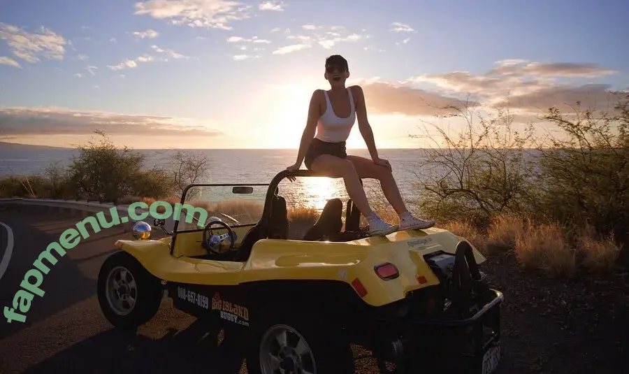 Brianna Hildebrand nude photo #0074 (briannahilde)