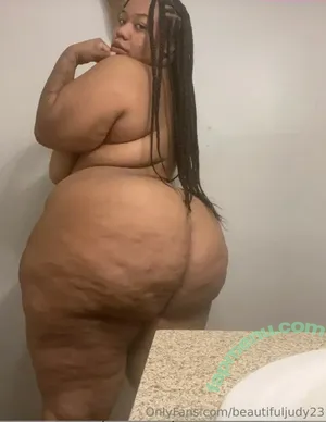 Brianna Willis / b_riannawillis / beautifuljudy23 / queenjudy23 nude photo #0002