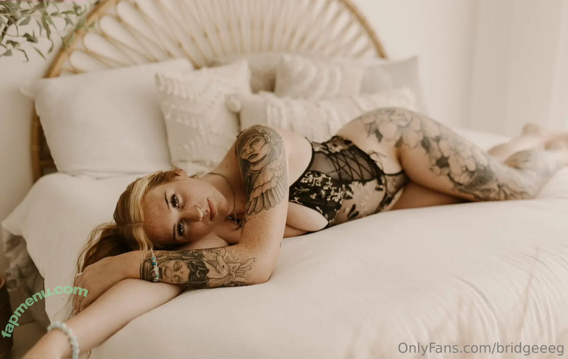 bridgeeeg nude photo #0027 (bridgeeeg)