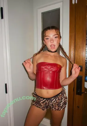 Brie Belle / blairesbigpp / briebellee nude photo #0117