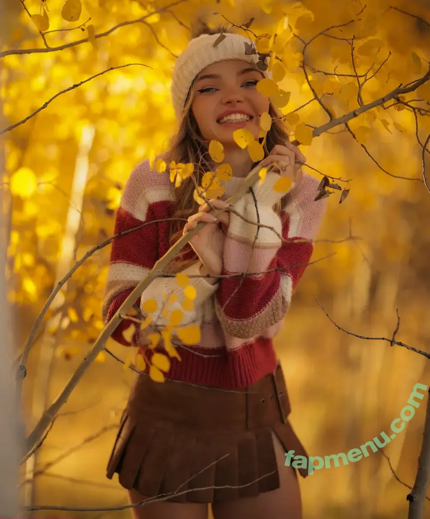 Brie Belle nude photo #0047 (blairesbigpp / briebellee)