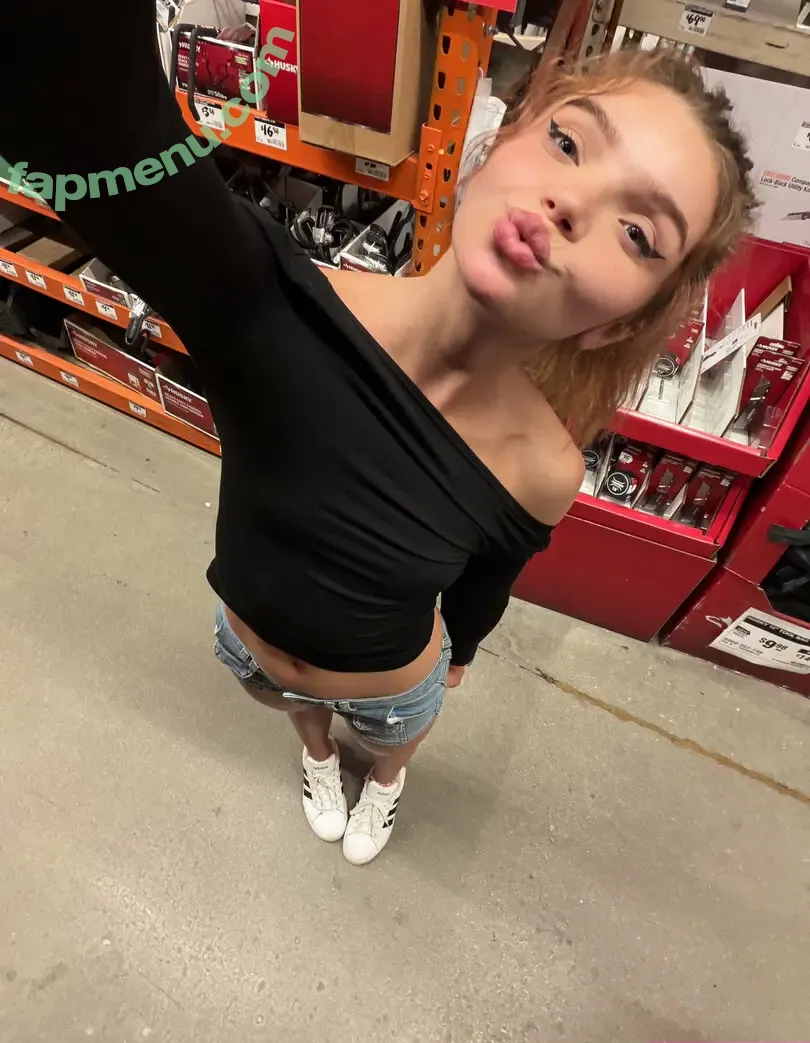 Brie Belle nude photo #0145 (Blaire.bigpp / blairesbigpp / bougie_bb / briebellee)