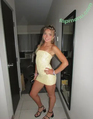 Brie Belle / blairesbigpp / briebellee nude photo #0151