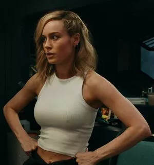 Brie Larson / brielarson nude photo #0063