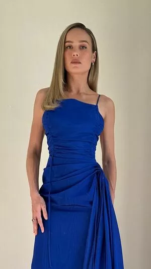 Brie Larson / brielarson nude photo #0068