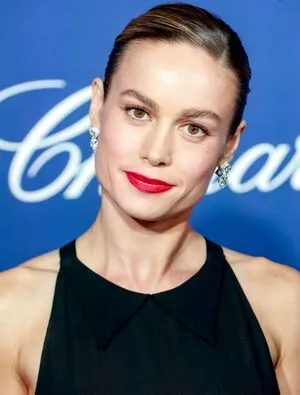 Brie Larson / brielarson nude photo #0148