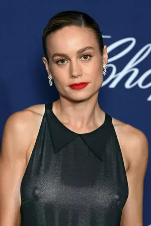 Brie Larson / brielarson nude photo #0174