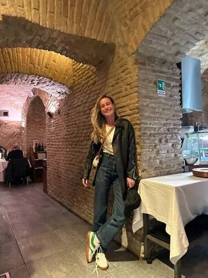 Brie Larson / brielarson nude photo #0219