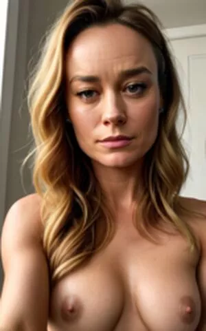 Brie Larson / brielarson nude photo #0238