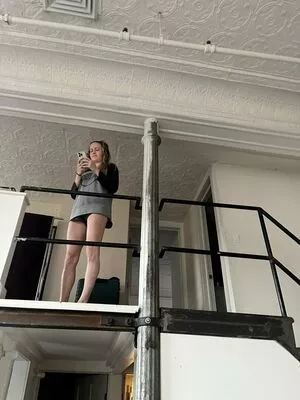 Brie Larson / brielarson nude photo #0280