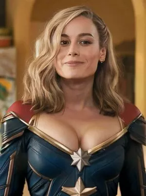 Brie Larson / brielarson / finalgirleph nude photo #0797